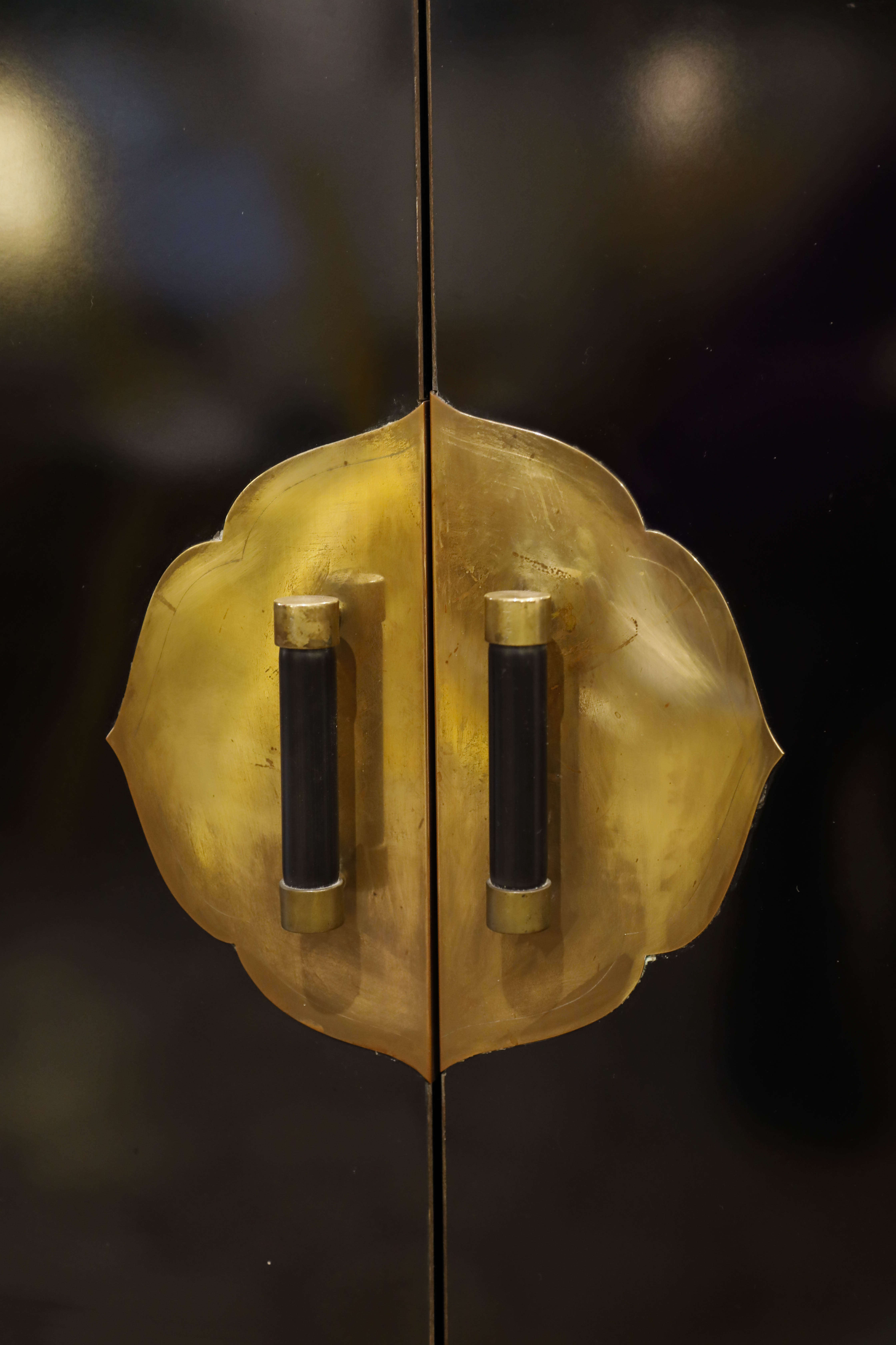 Black lay line buffet design italy 70