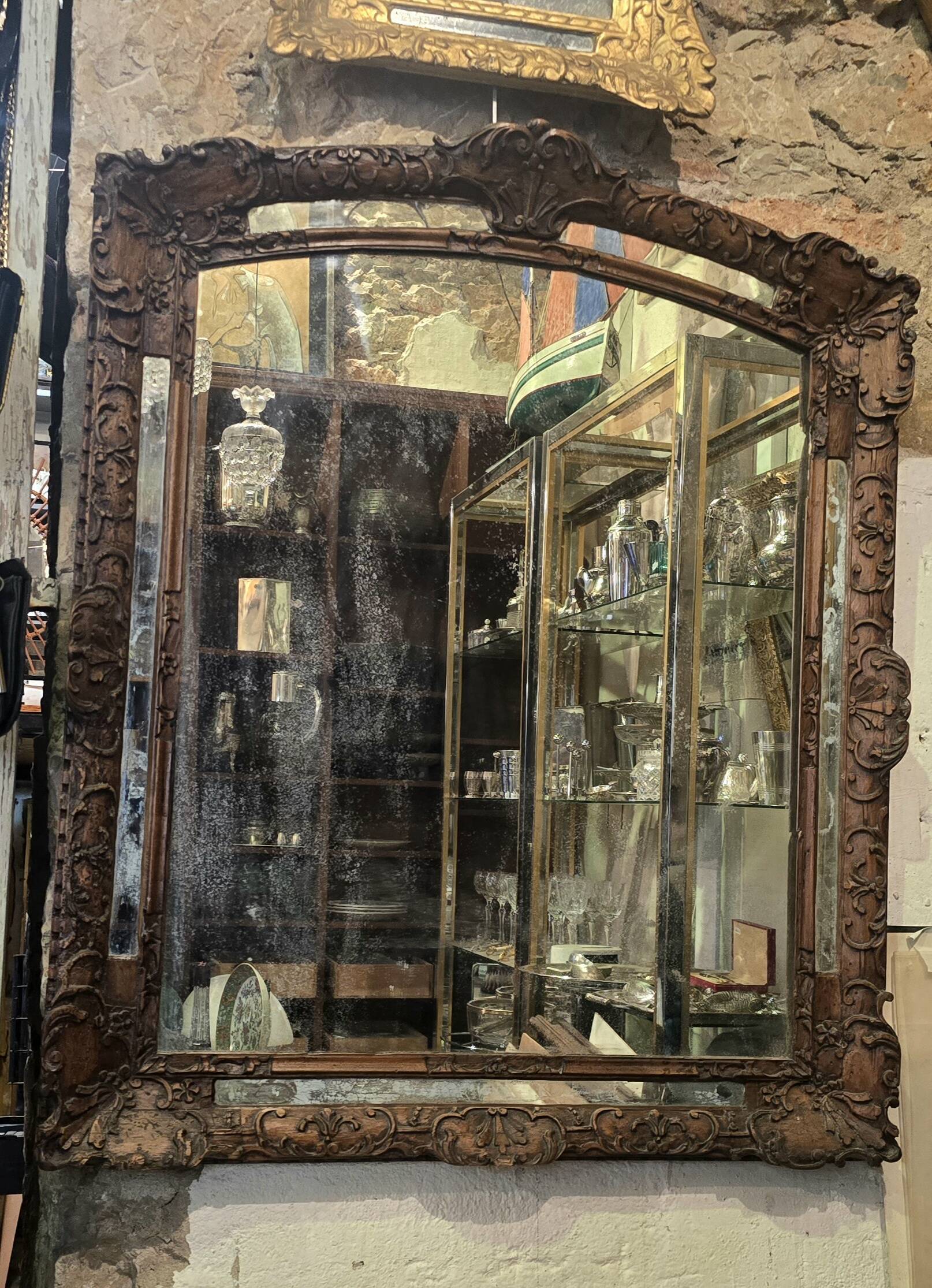 18th-century period mirror in carved wood, Louis XV style