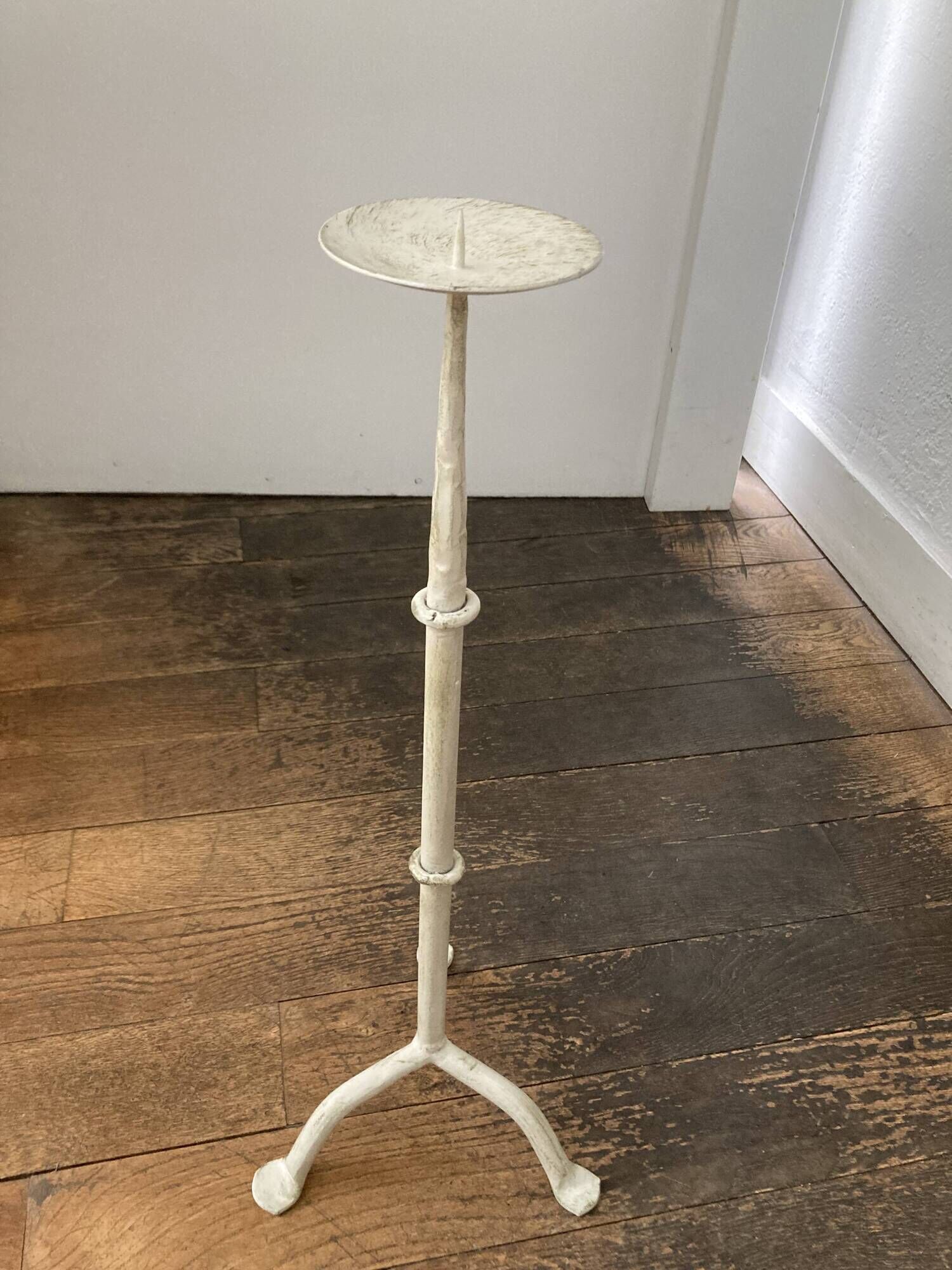 Candle holder on a stand