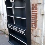 Bar and shelf
