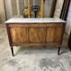 Commode de style Louis XVI en acajou