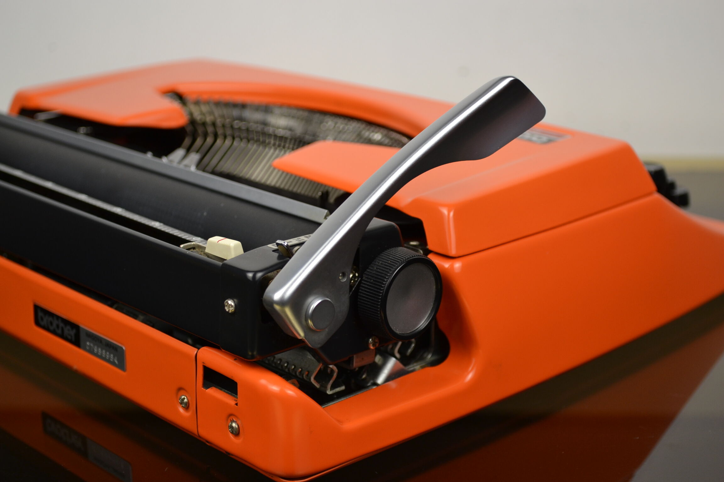 TYPEwriter Brother 210 orange 1975