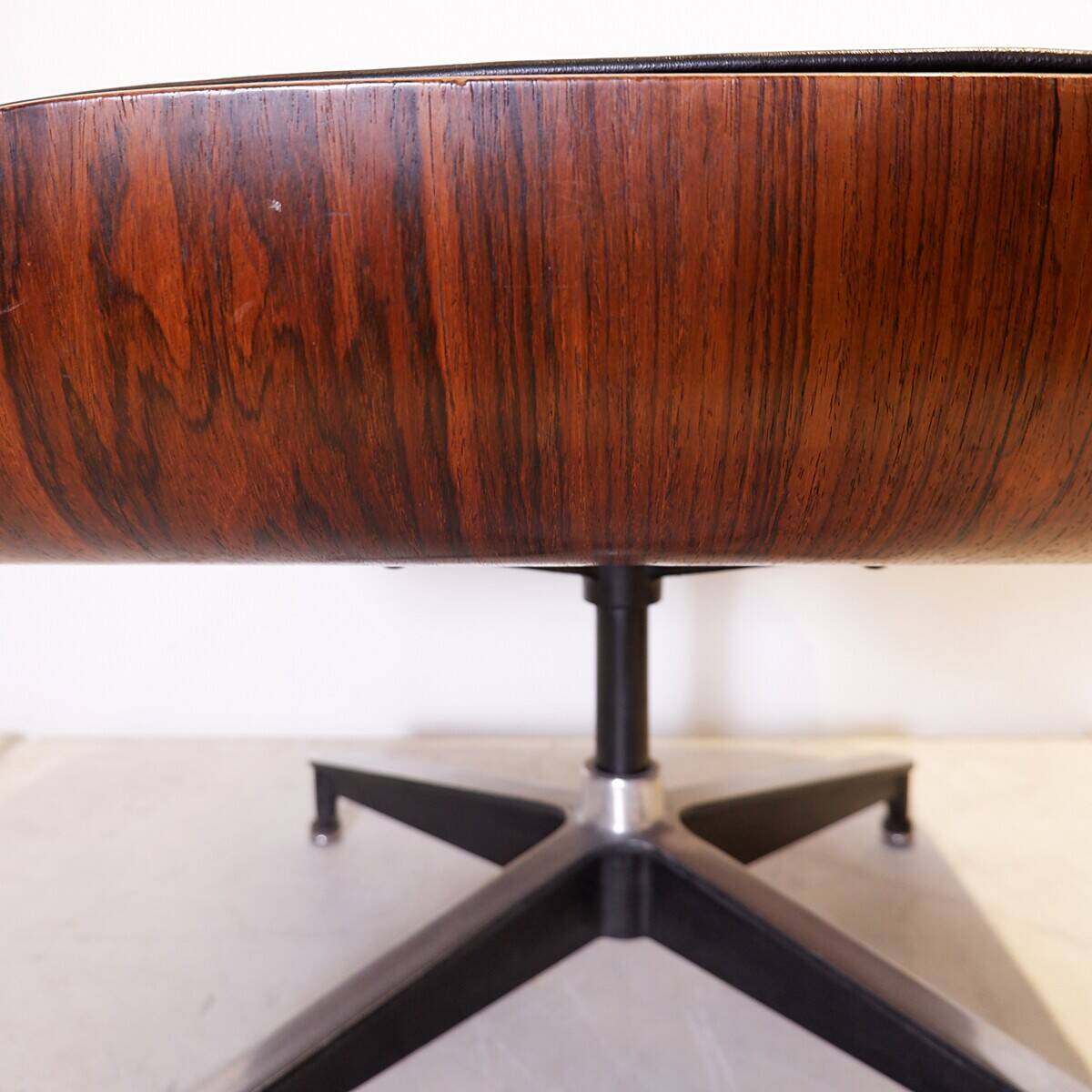 Mid-Century armchair and footrest by Charles & Ray Eames for Herman Miller
