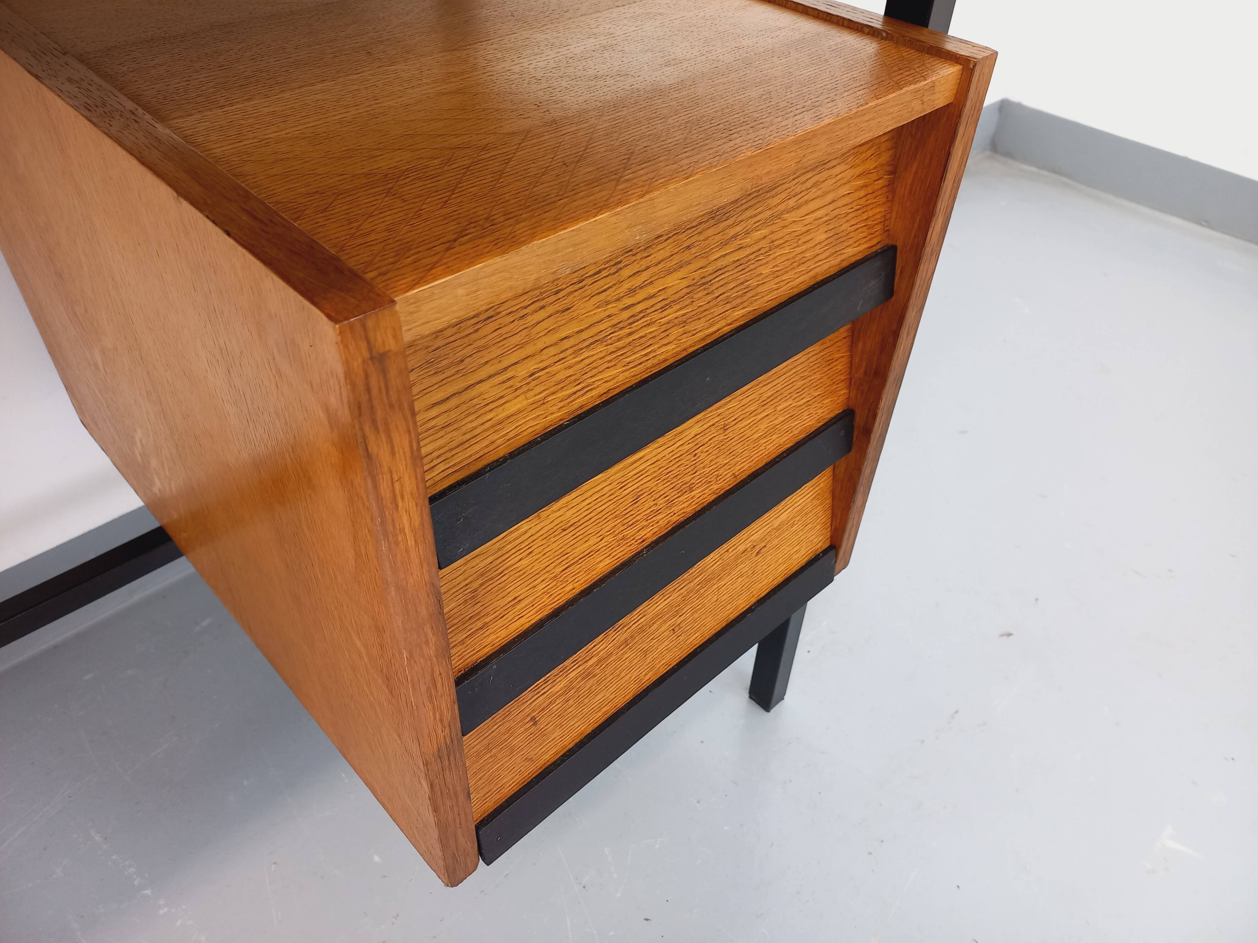 Vintage modernist desk in wood and black metal from the 60s