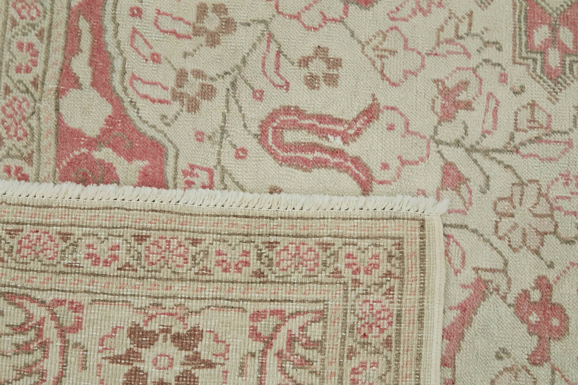 Turkish Vintage Anatolian Rug 153 cm x 220 cm