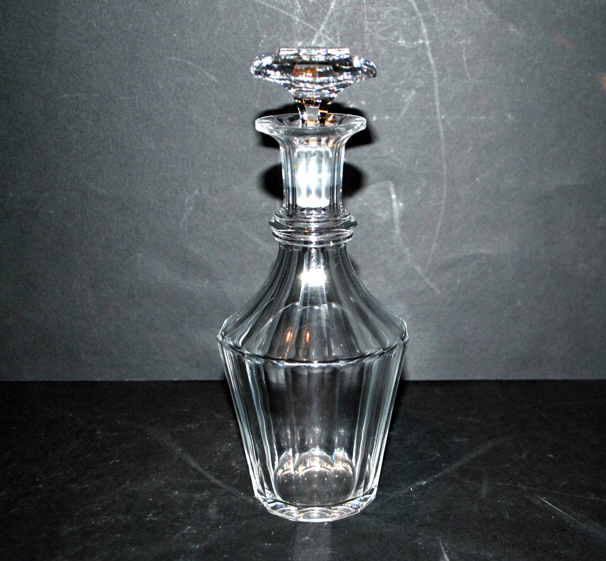 BACCARAT Antique liqueur carafe in cut crystal with flat ribs 1840