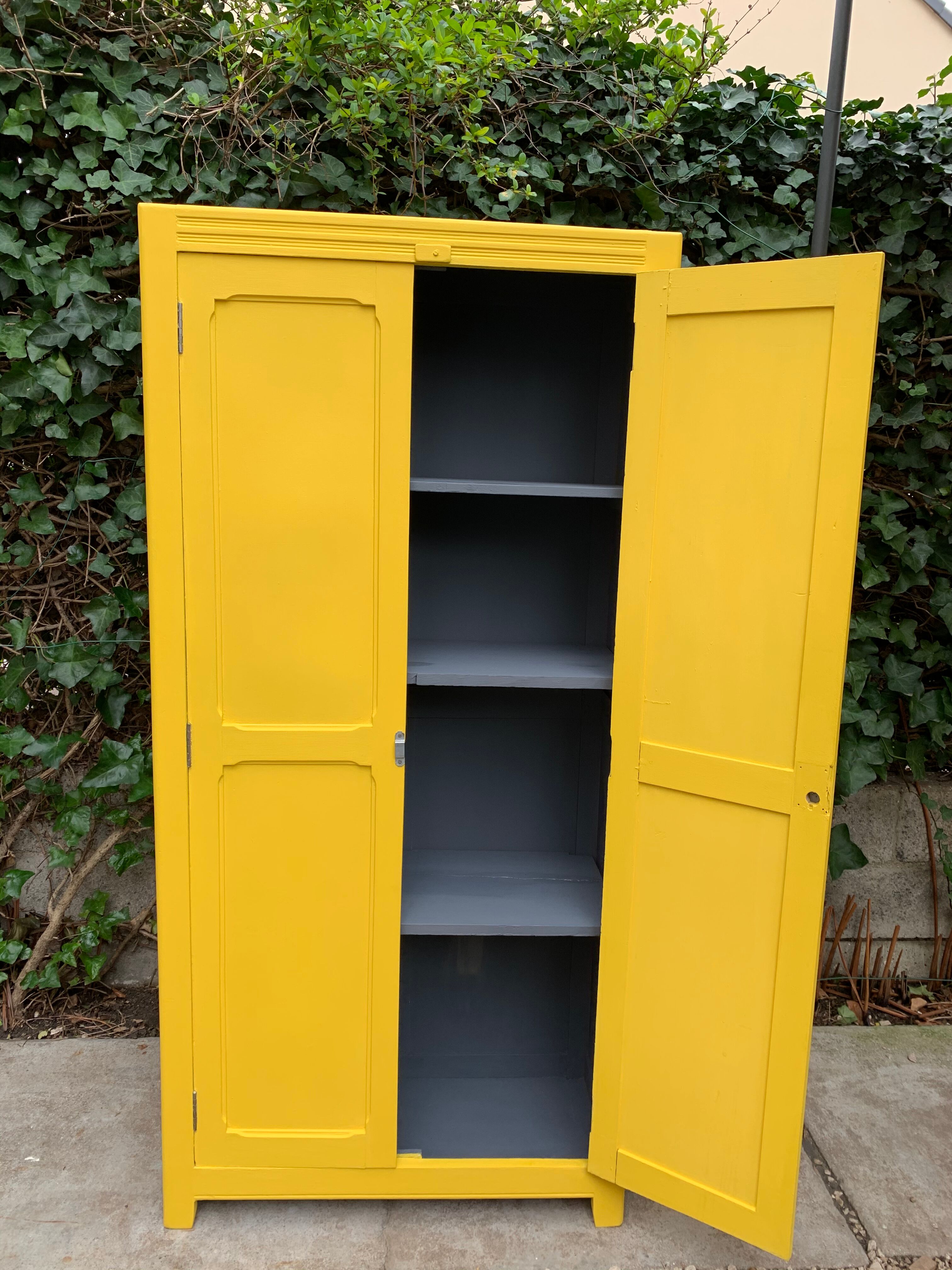 Powdered yellow parisian wardrobe 1950