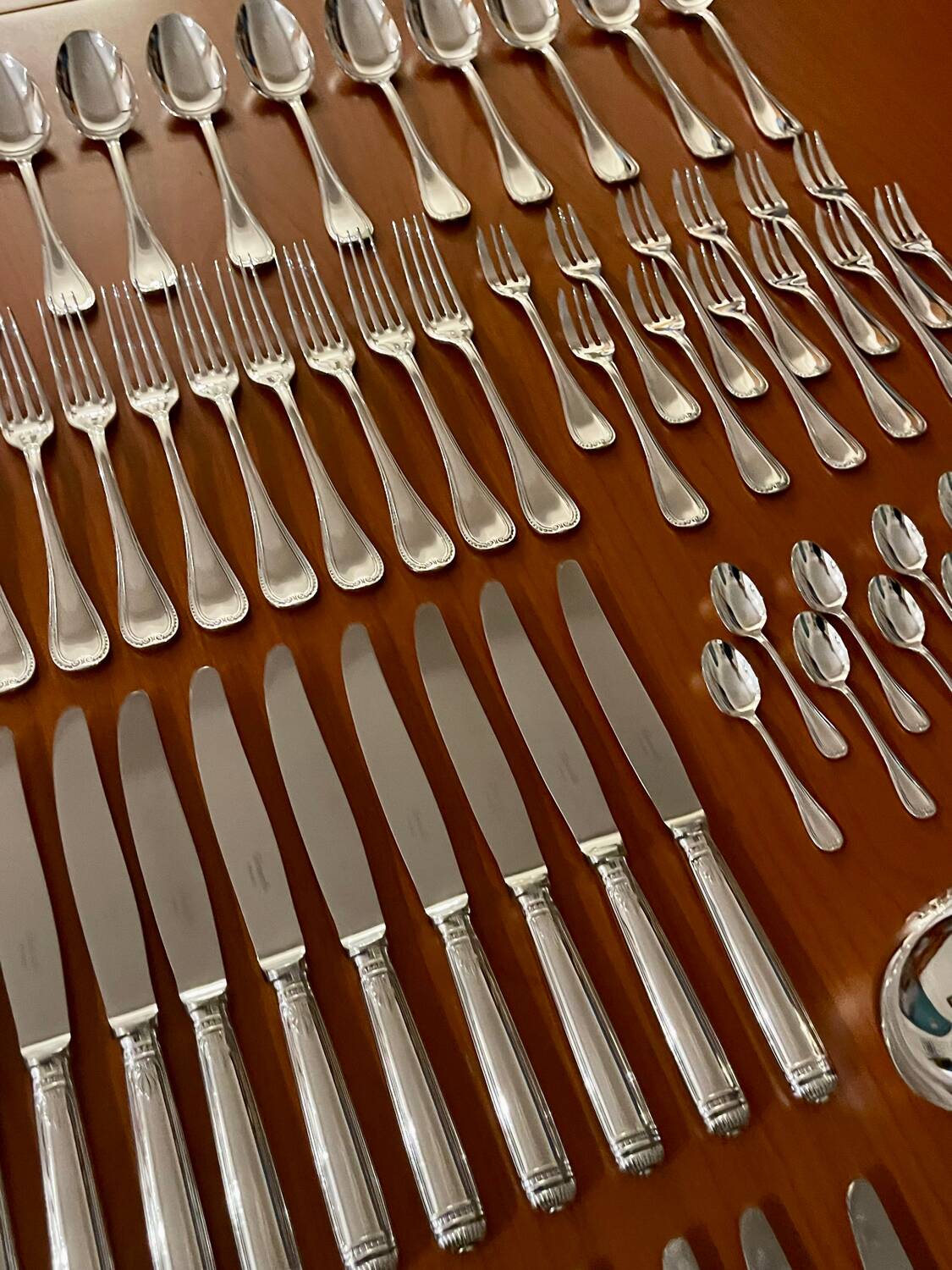 Christofle malmaison cutlery 88 pieces new condition