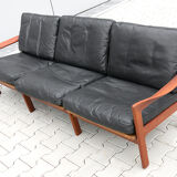 Canapé et fauteuils par Illum Wikkelso