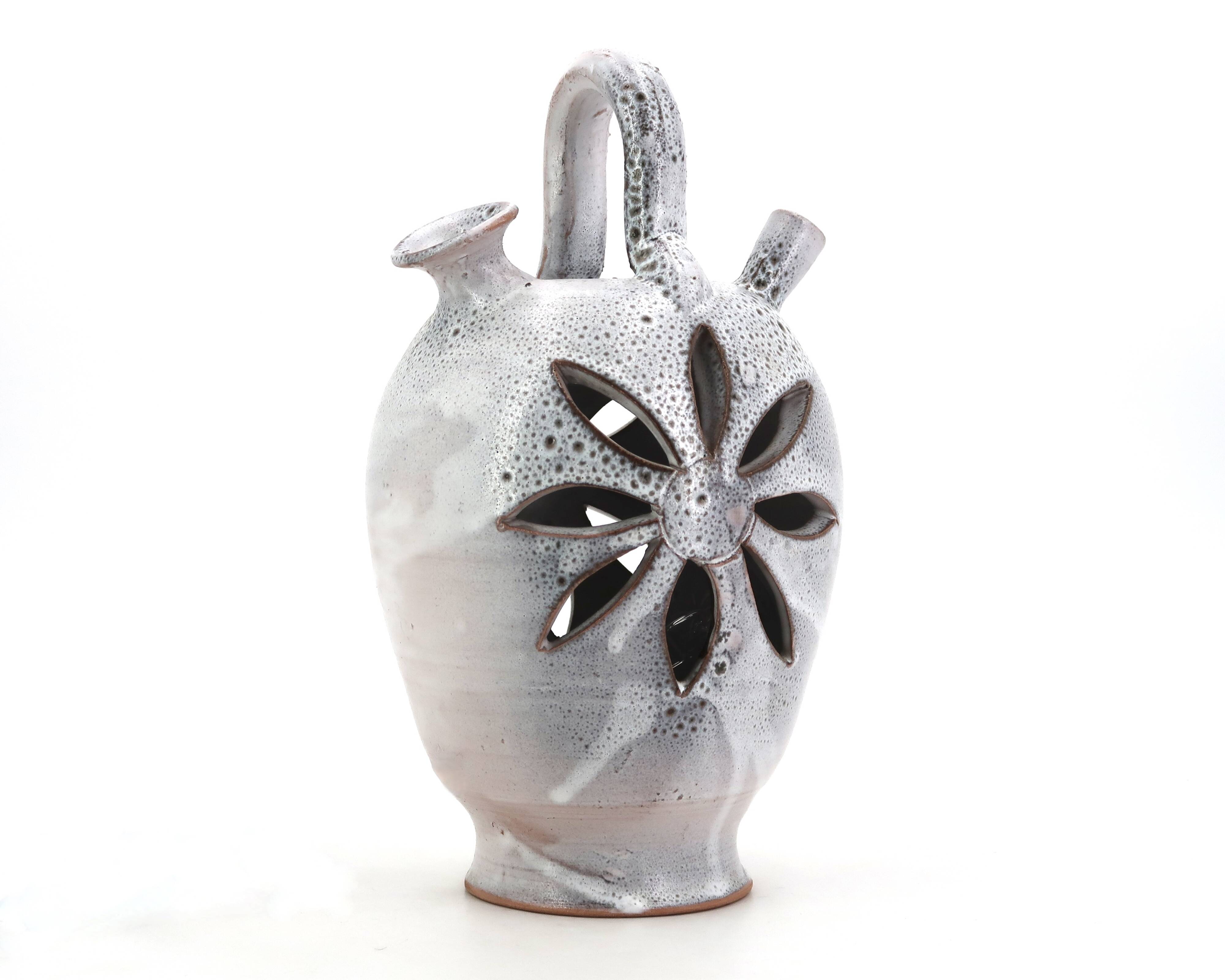 Lampe en céramique de Vallauris avec fleur ajourée, années 60