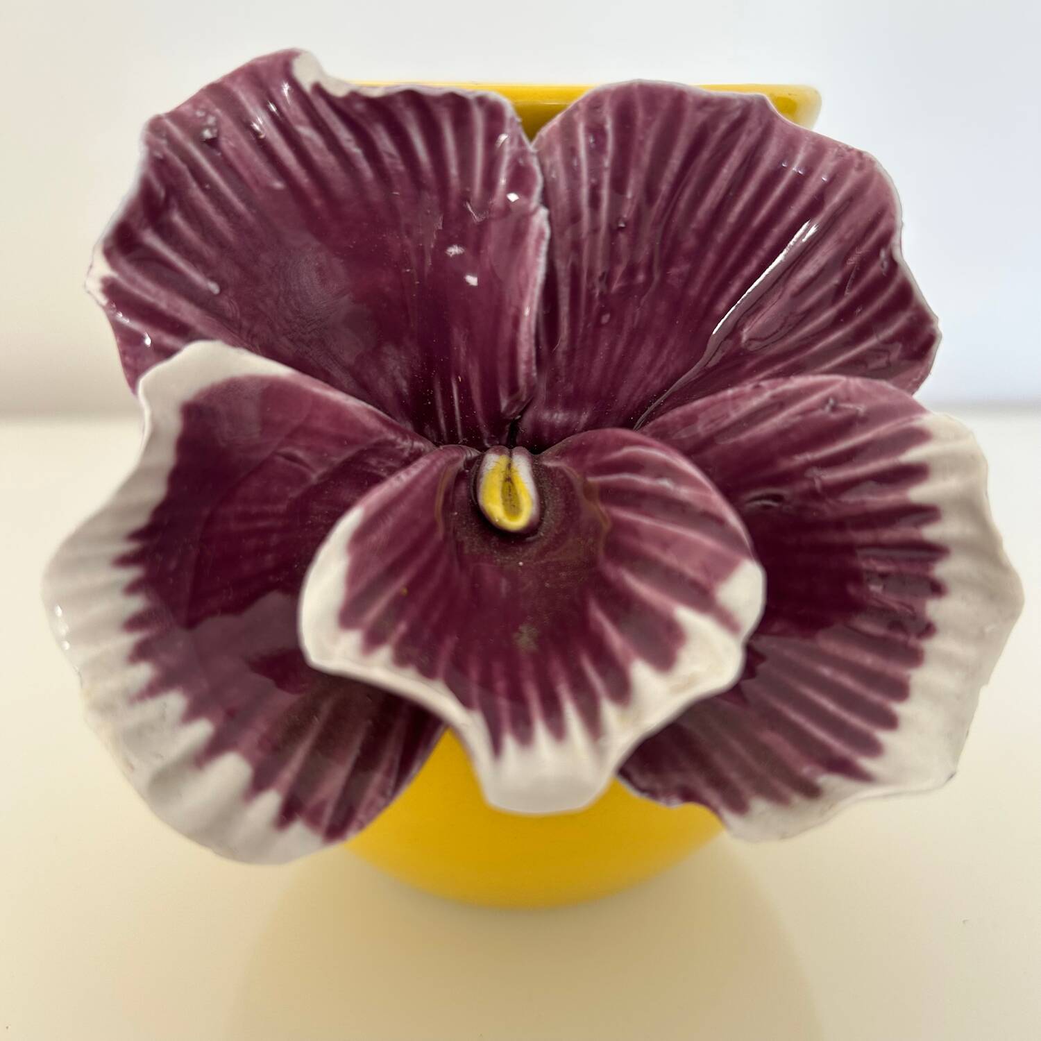 Sludge pottery vase