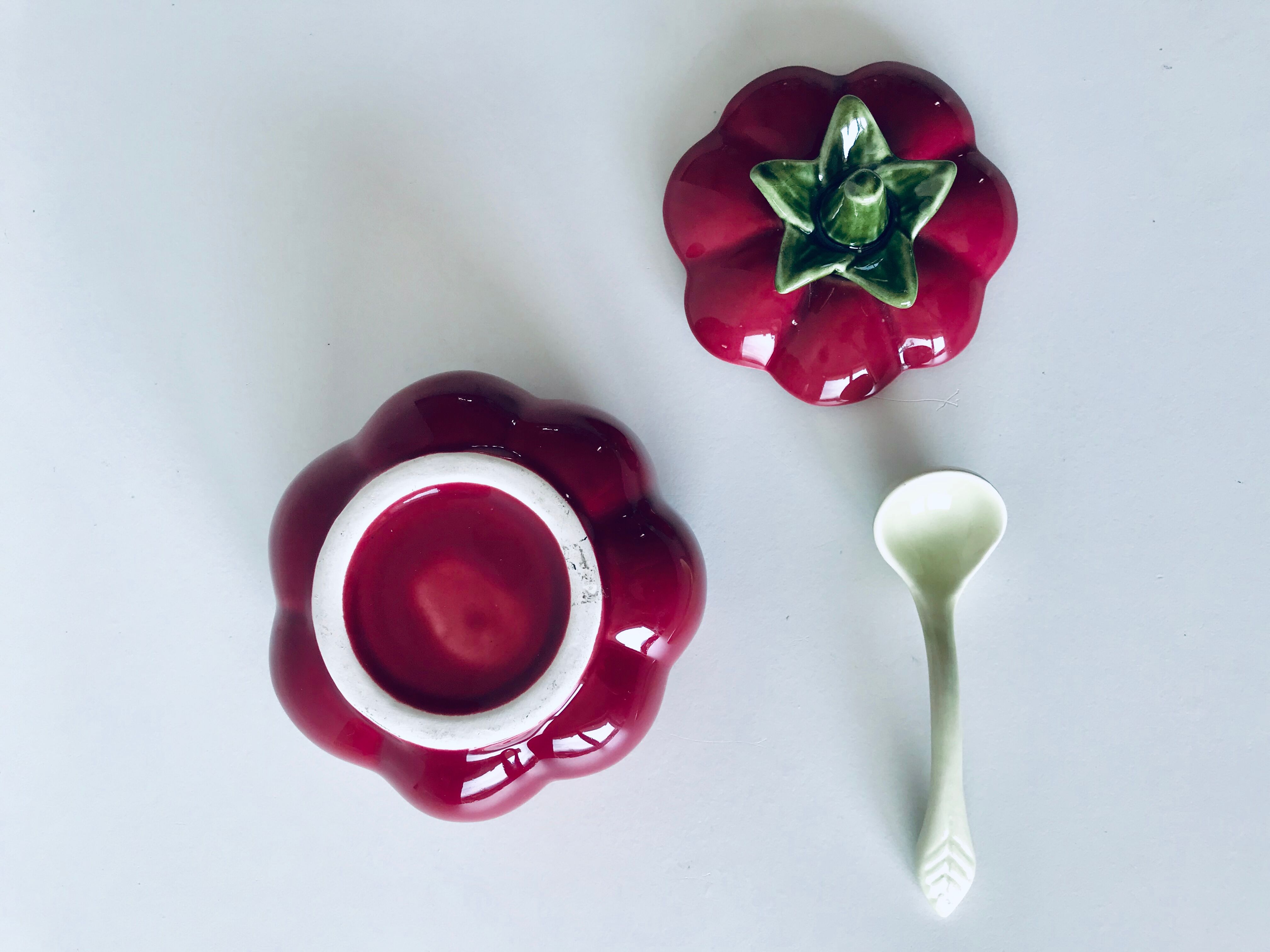 Tomato dabbling sugar