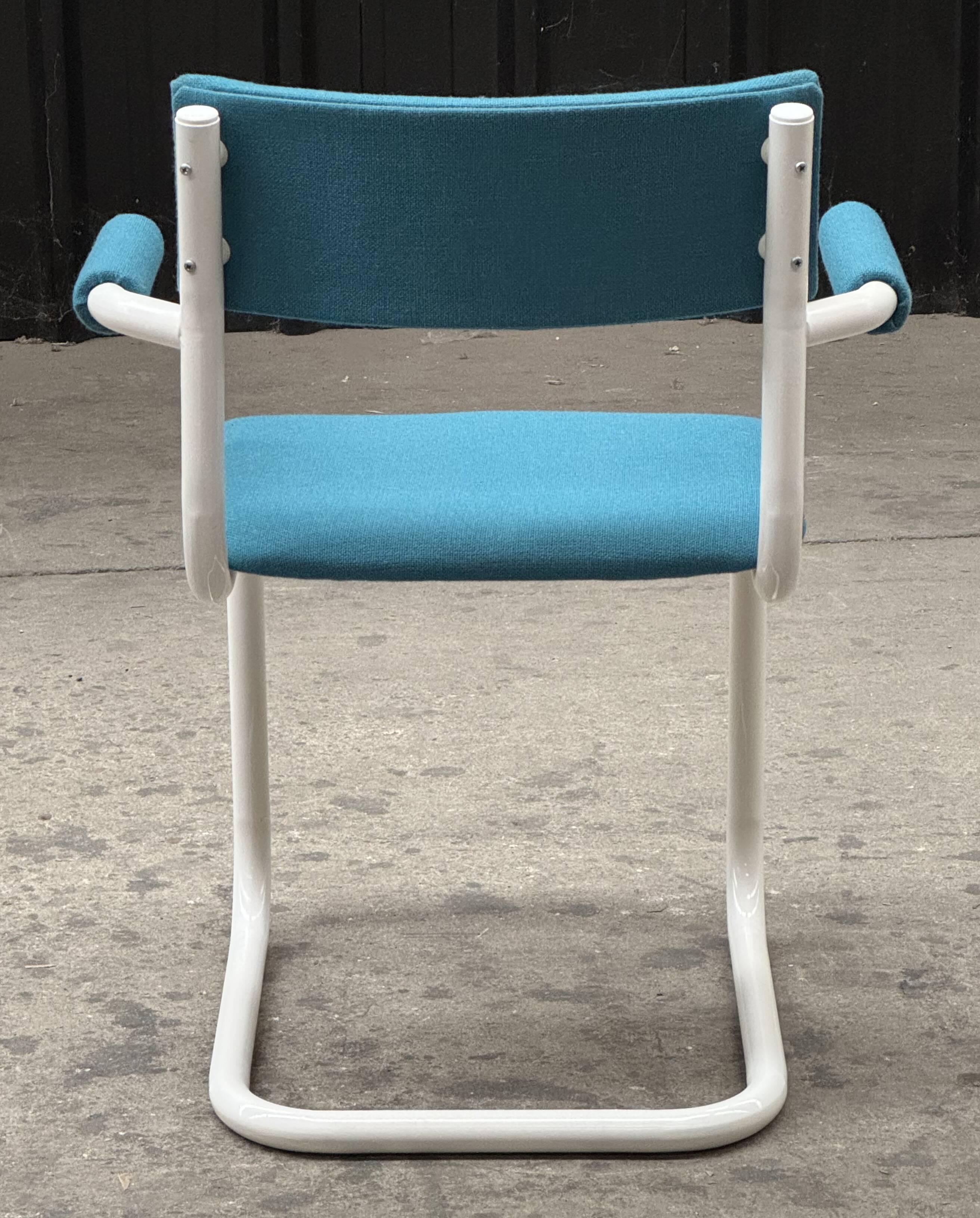 6 cantilever chairs from the 80s
