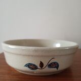 Flat earthenware bowl