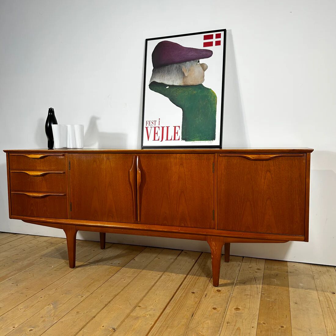 Teak sideboard by Jentique Furniture, 1960s