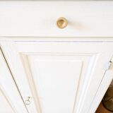 Retro chic Parisian buffet