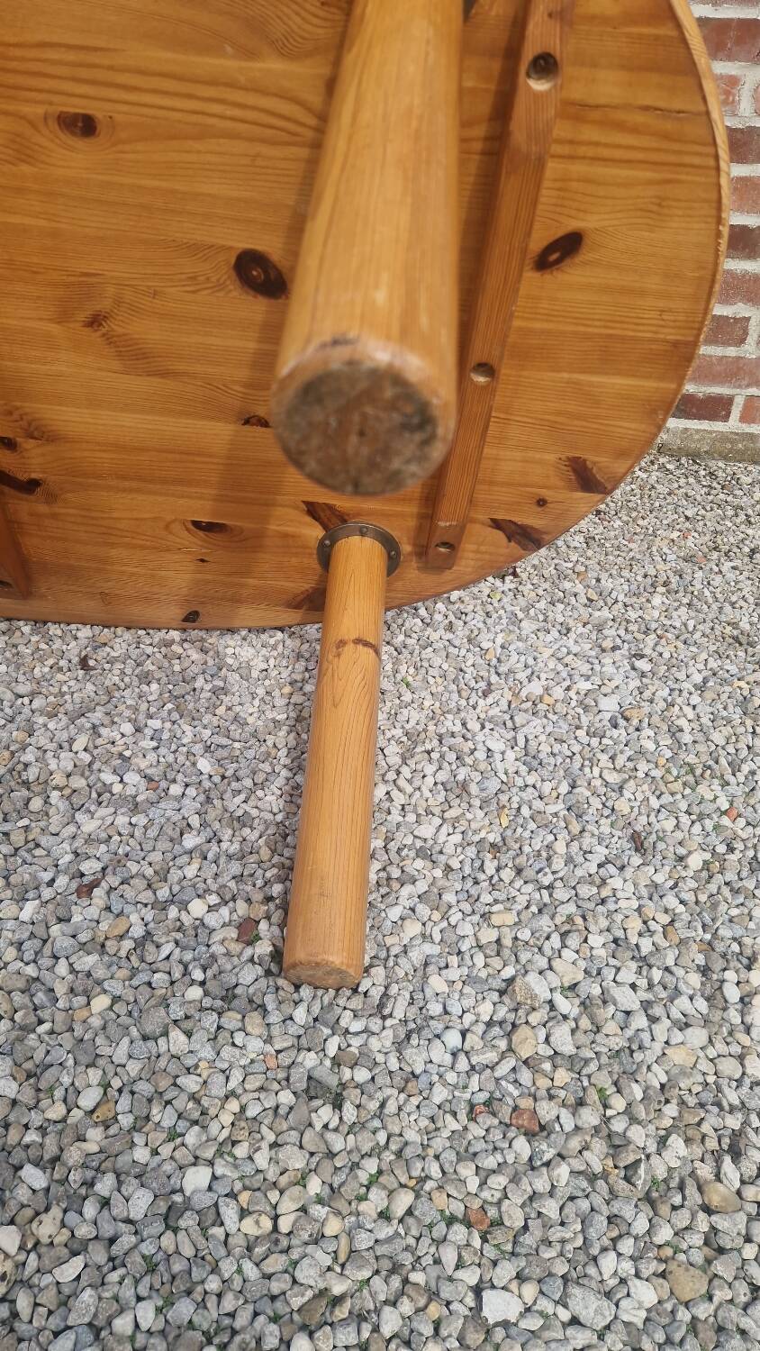 Table basse ovale en pin années 70's