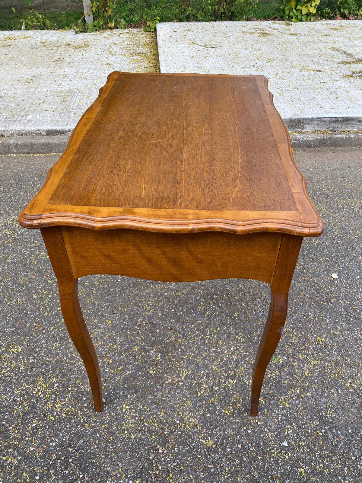 Louis XV style desk made of solid wood from the 1950s.