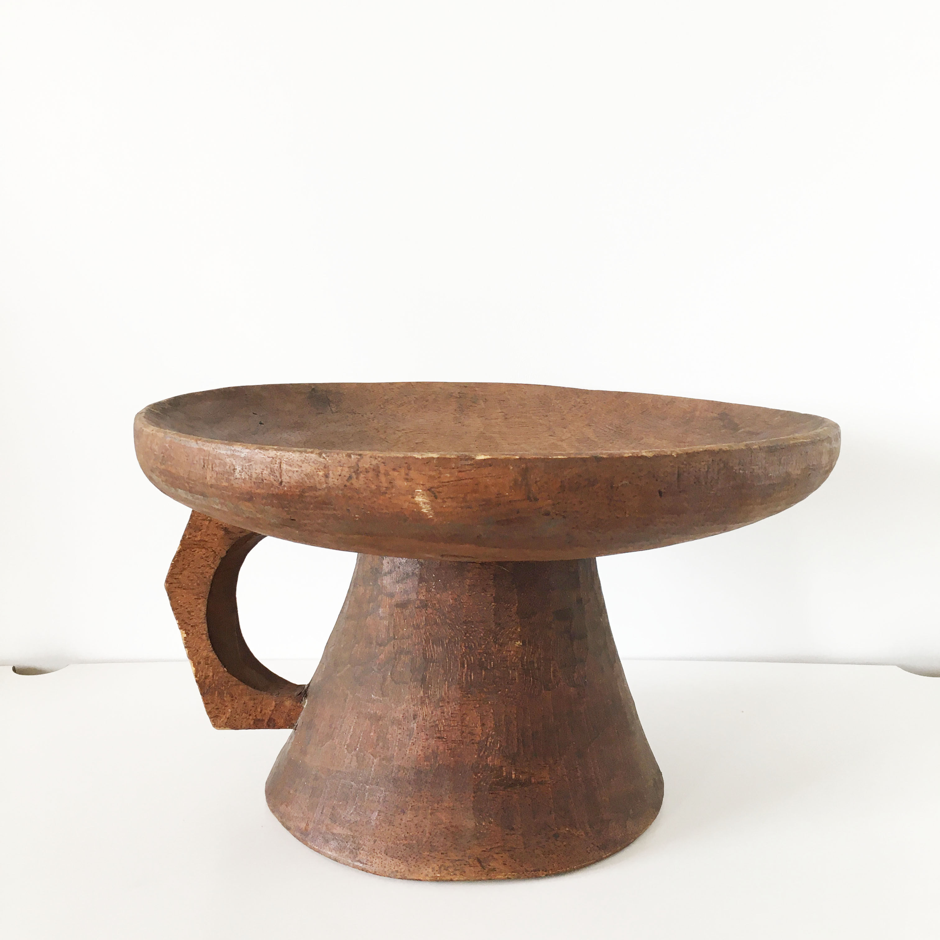 Brutalist cup in solid wood