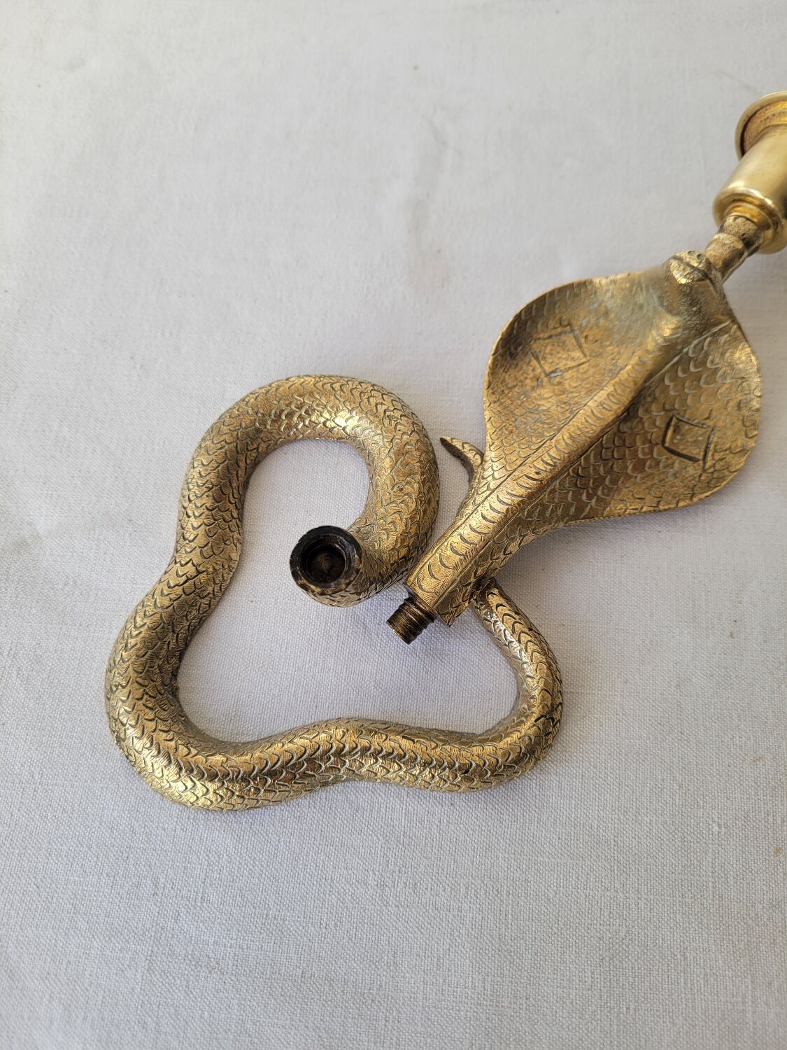 Zoomorphic snake cobra candle holder