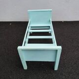 Doll bed