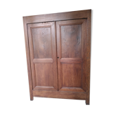 Cabinet entrance