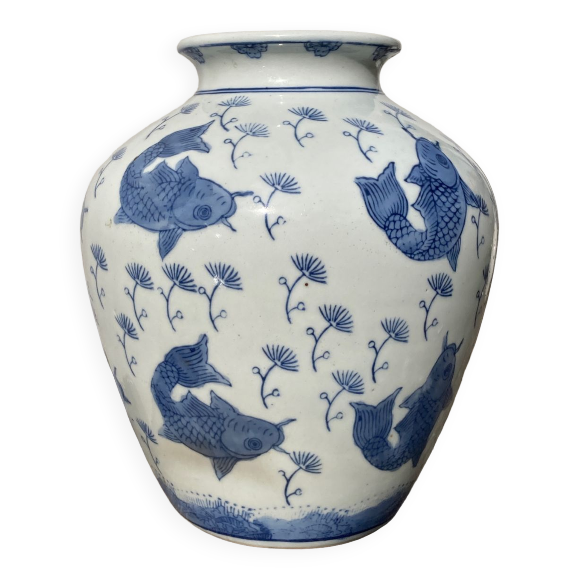 Chinese blue and white fish vase