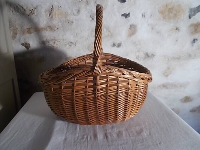 Wicker basket