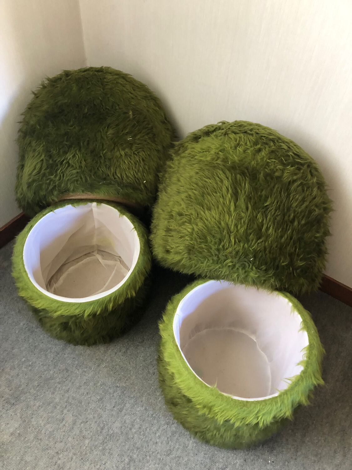 Duo of vintage 70s armchairs