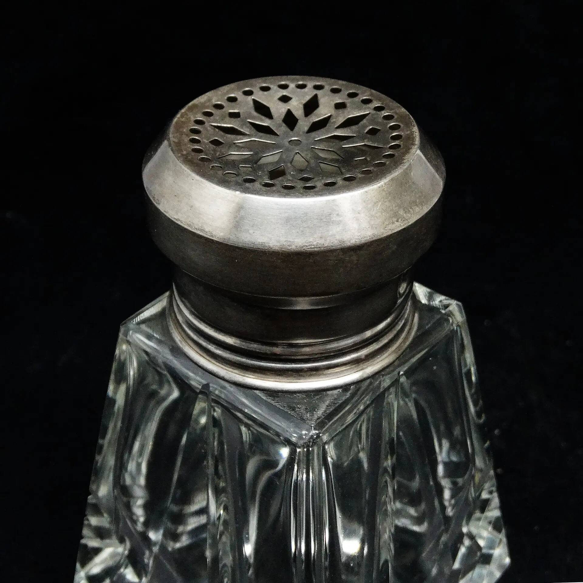 Powdered sugar bowl, eclecticism, Prussia, early 20th century