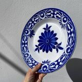 Round hollow ceramic dish with Saint Amand flower