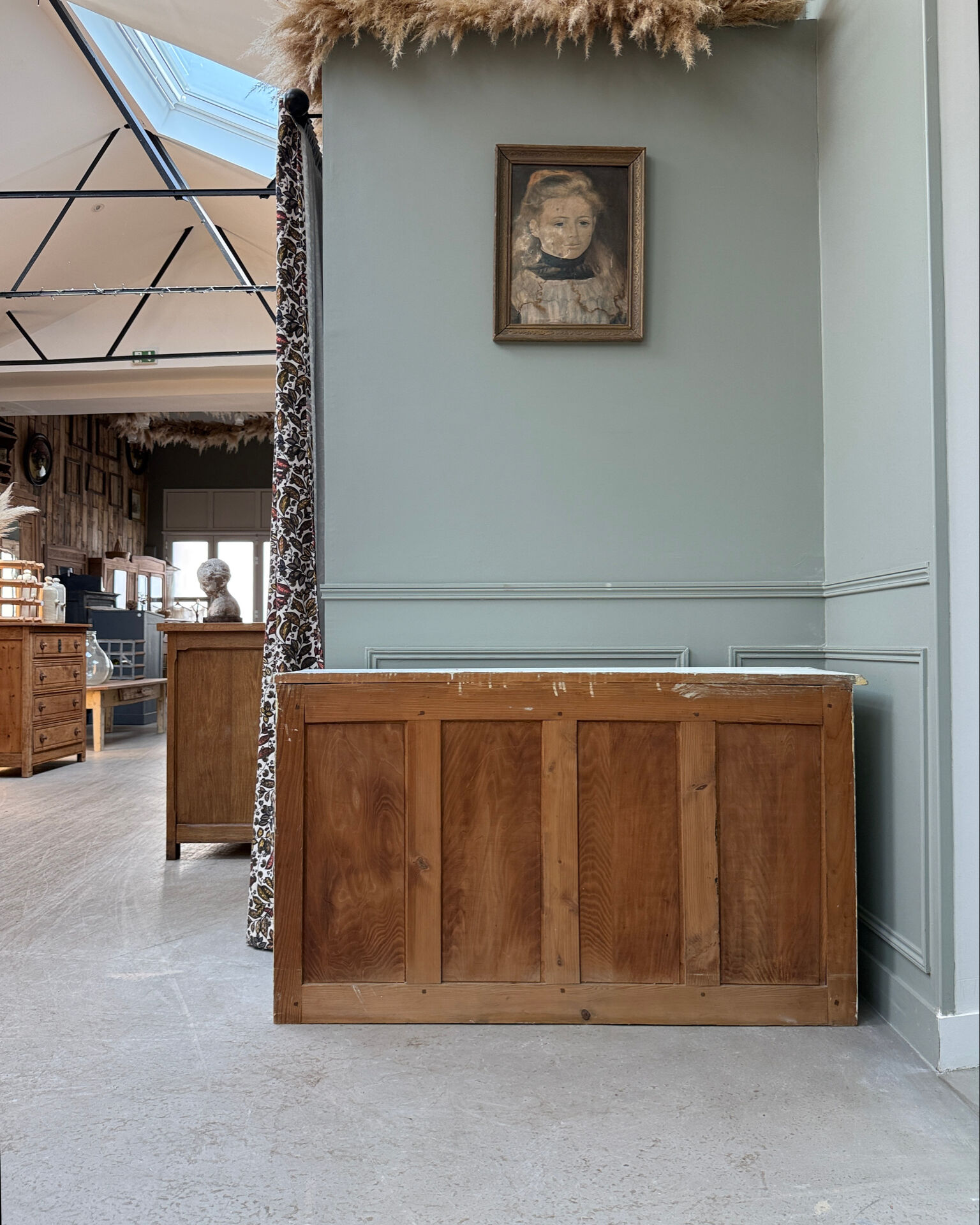 Vintage sideboard with sliding doors (renovated)
