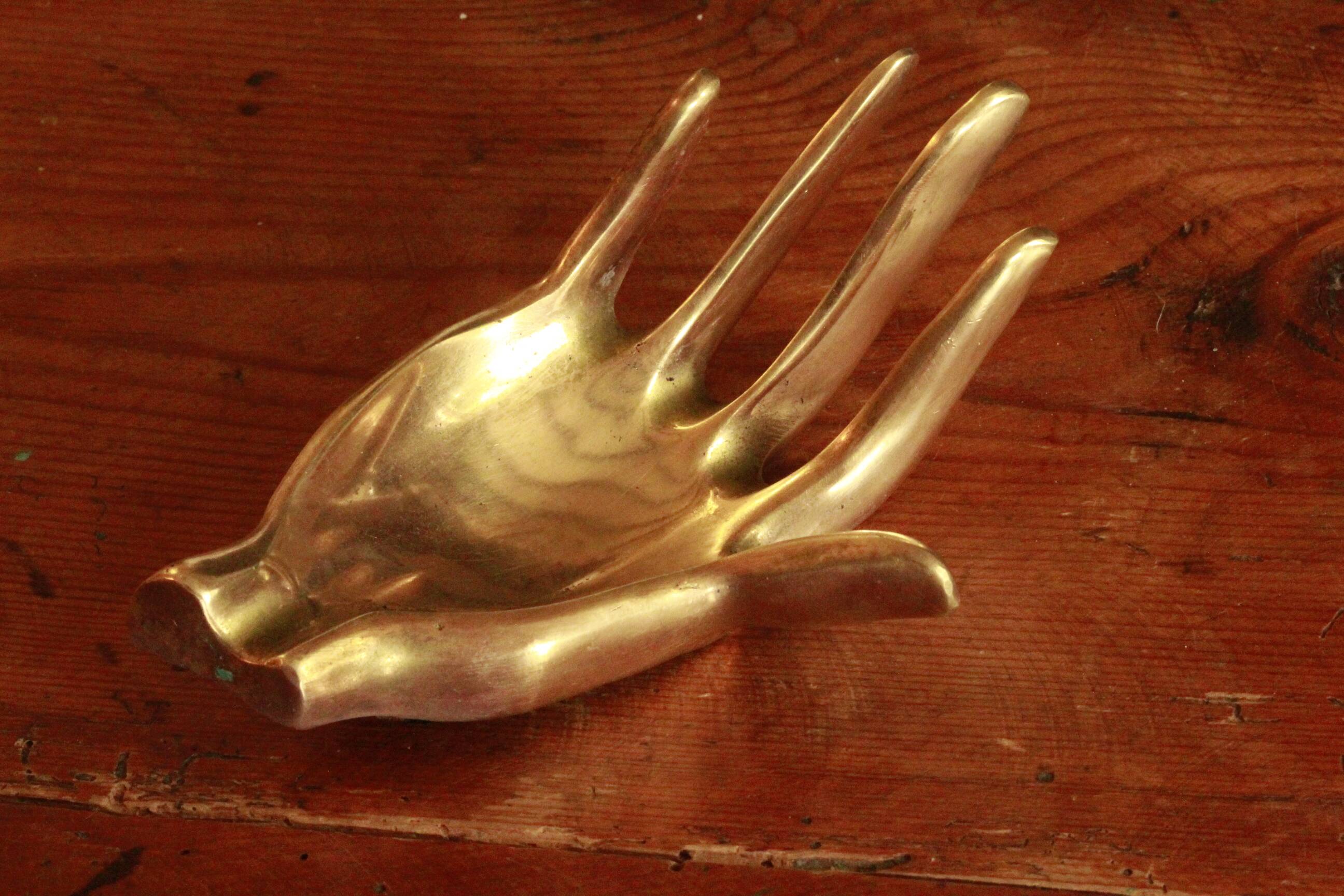 Old empty hand pocket