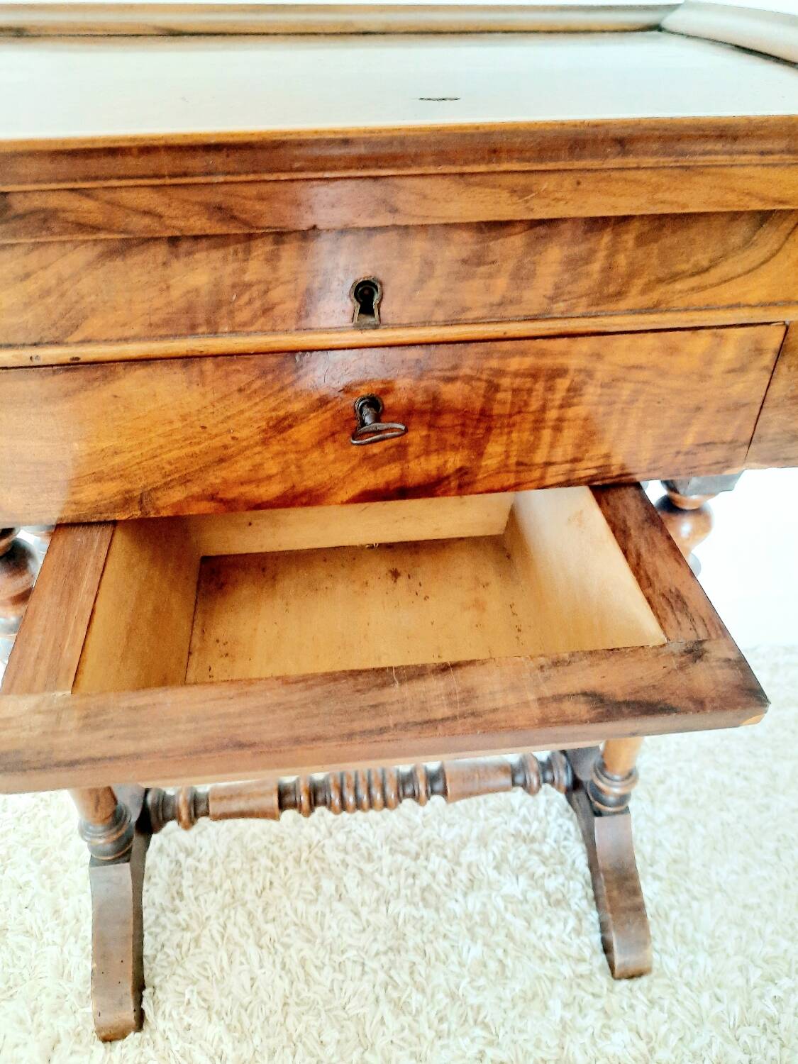 Small vintage cabinet/nightstand