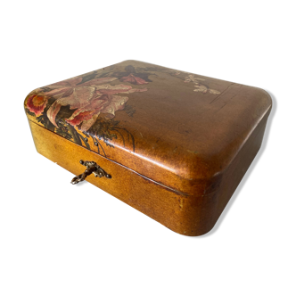 Coffret laqué à décors floral avec sa clé d'origine Lys Art Nouveau XIX°