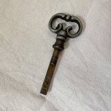 Door ornaments + handles and keys