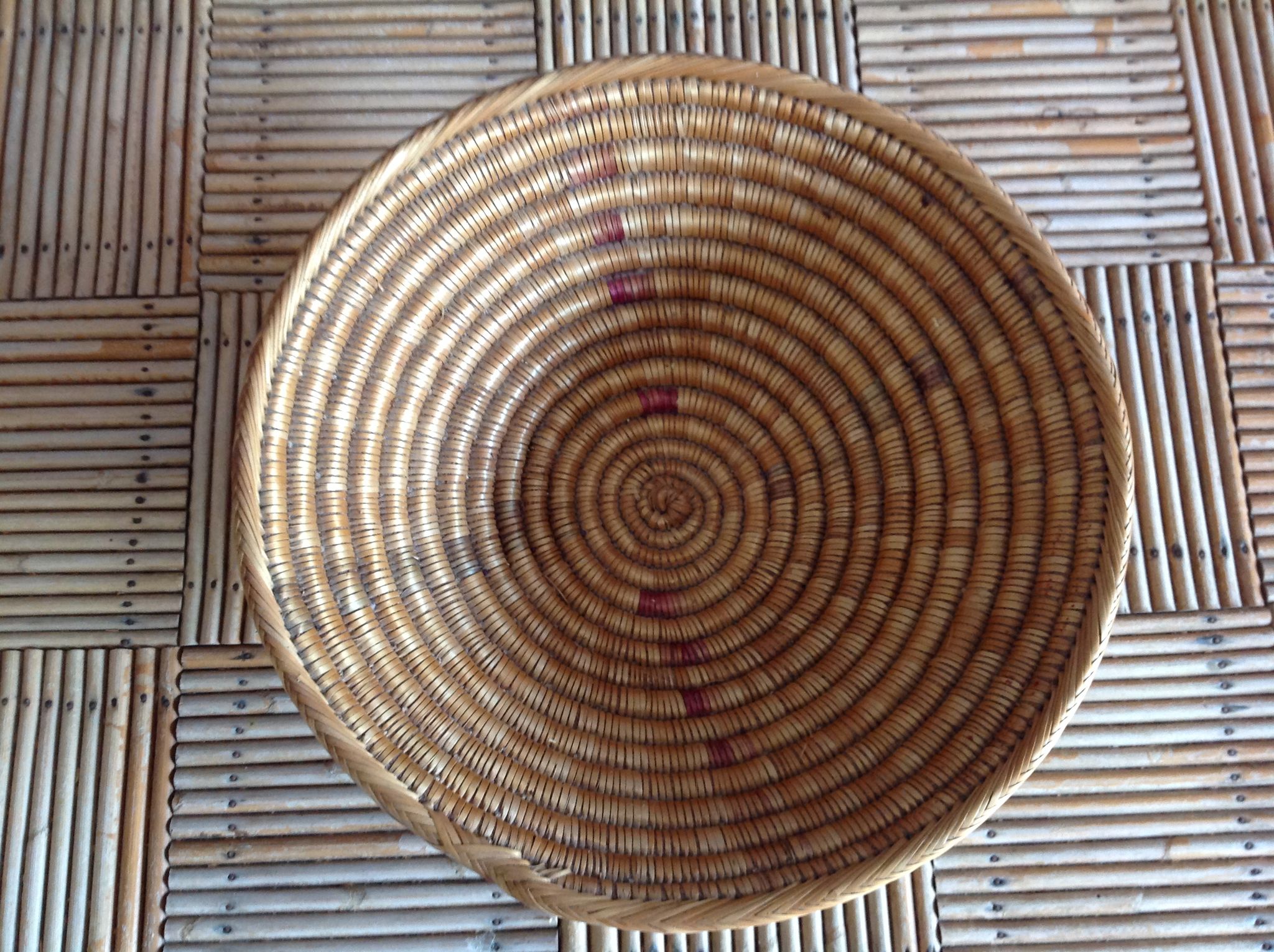 Corbeille en paille