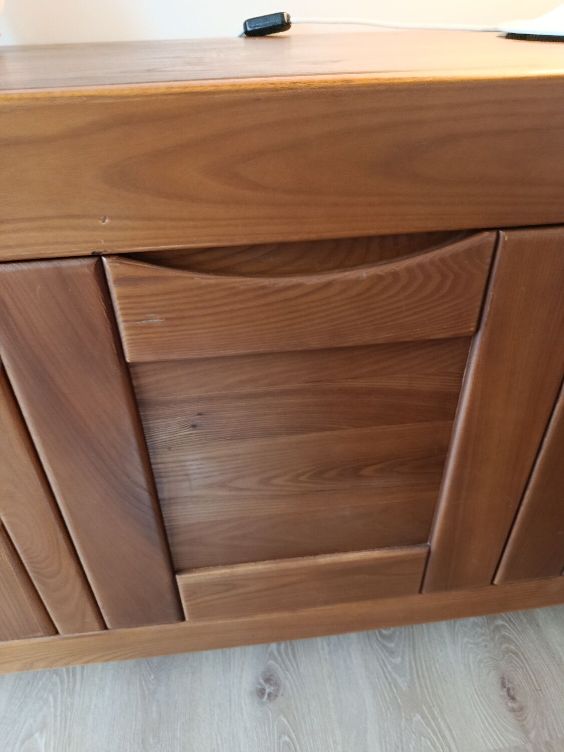 Brutalist enfilade Regain house