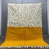 Handmade Berber rug 250cm x 150cm