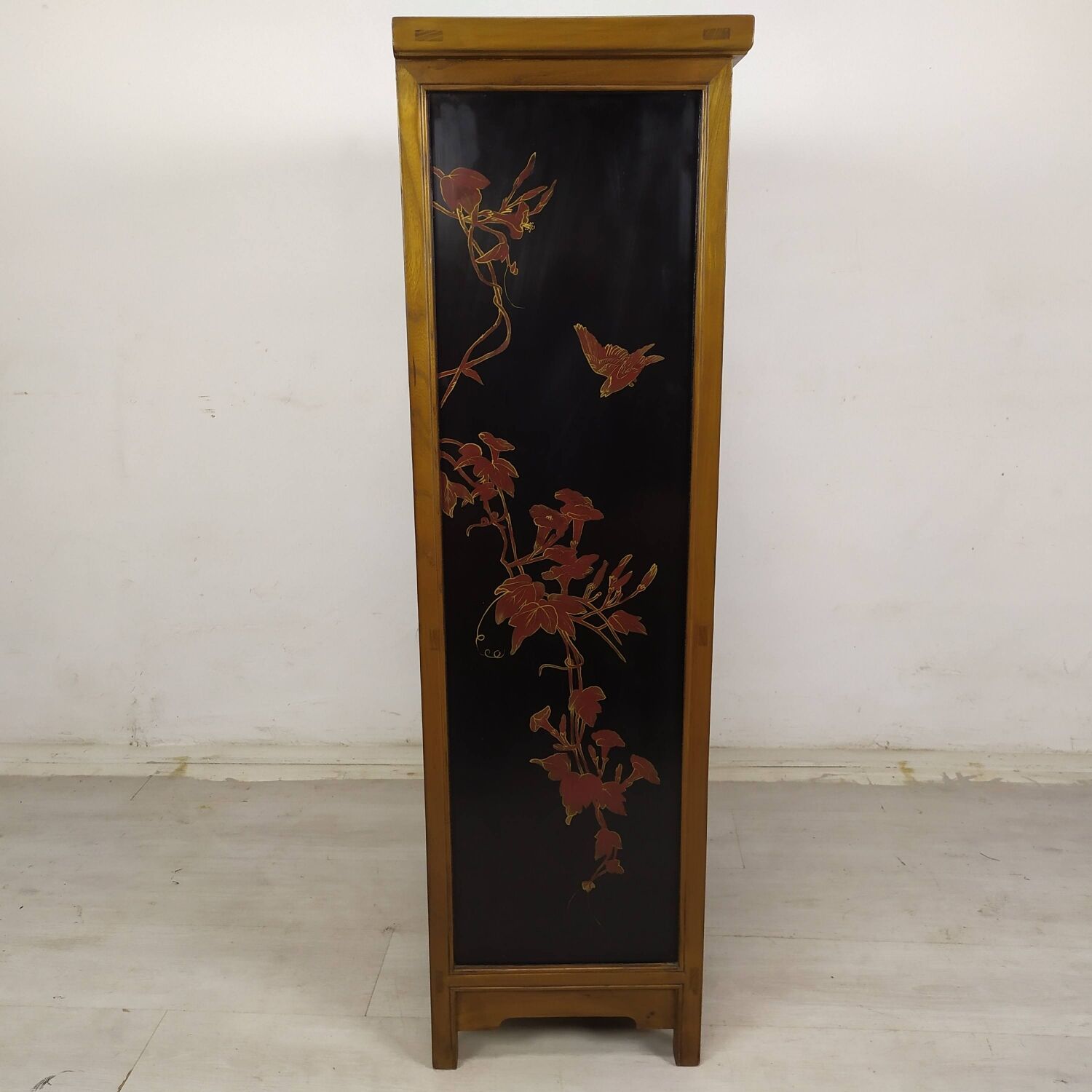 Japanese lacquer chiffonier
