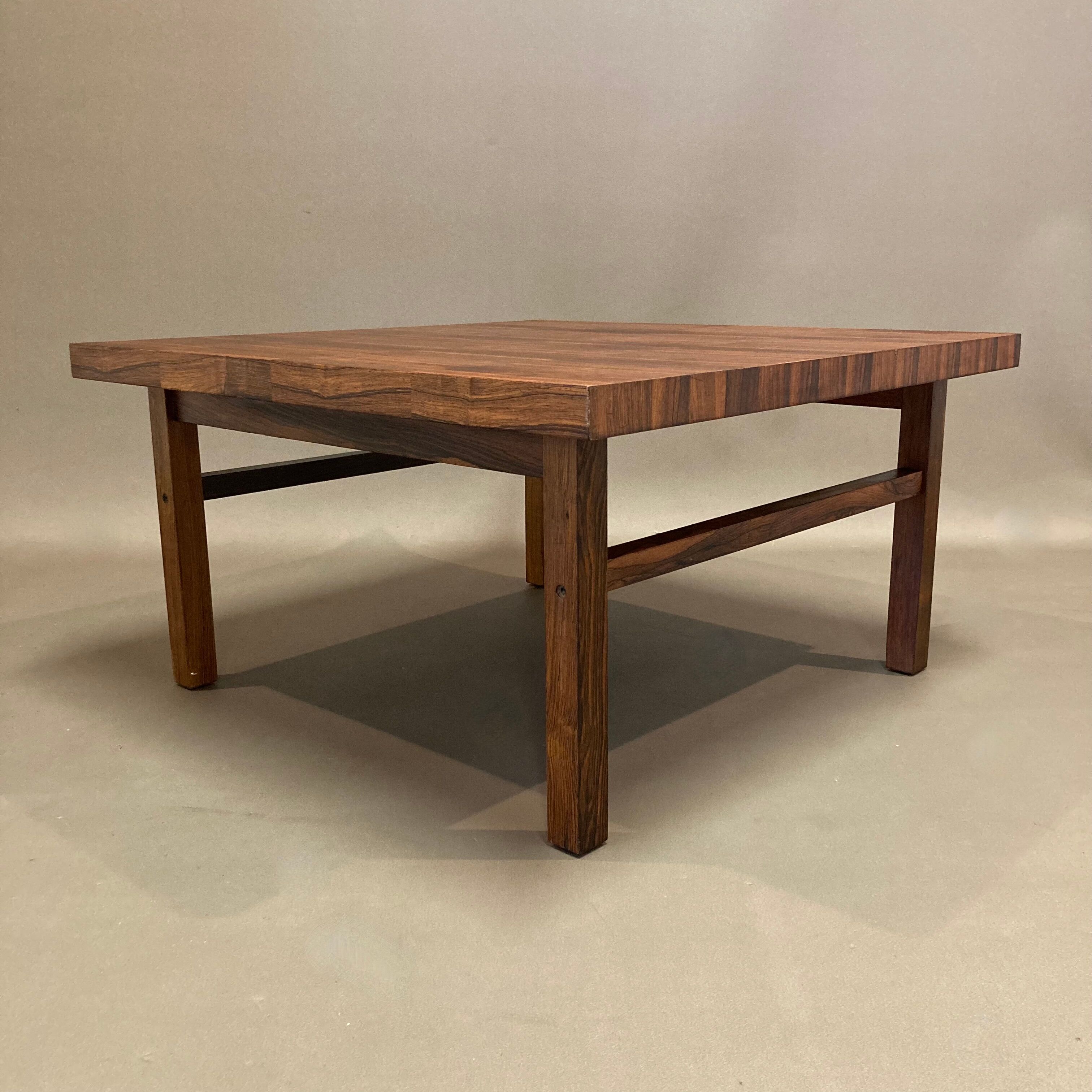 Scandinavian rosewood coffee table 1950 Kai Kristiansen.