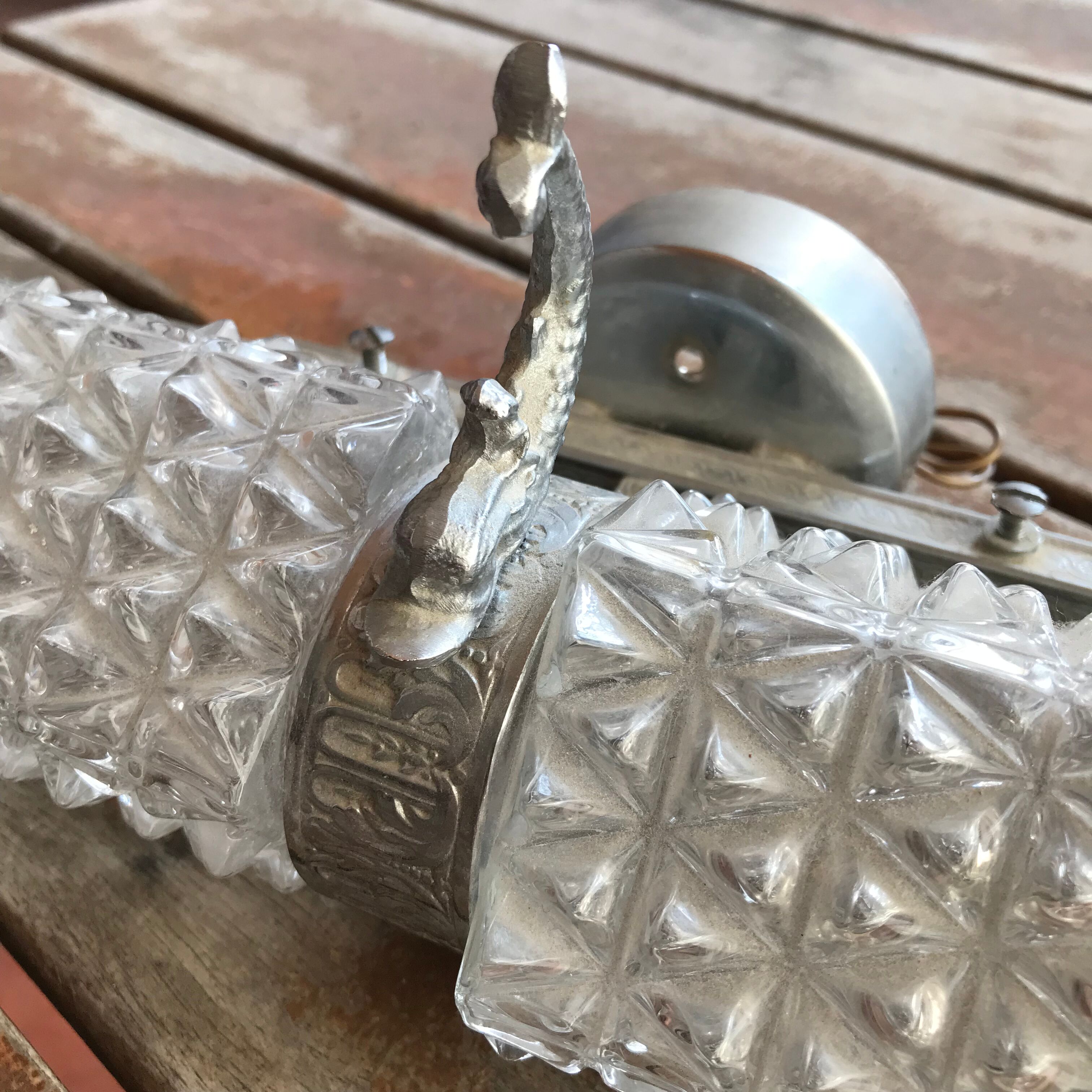 Luminaire applies art deco