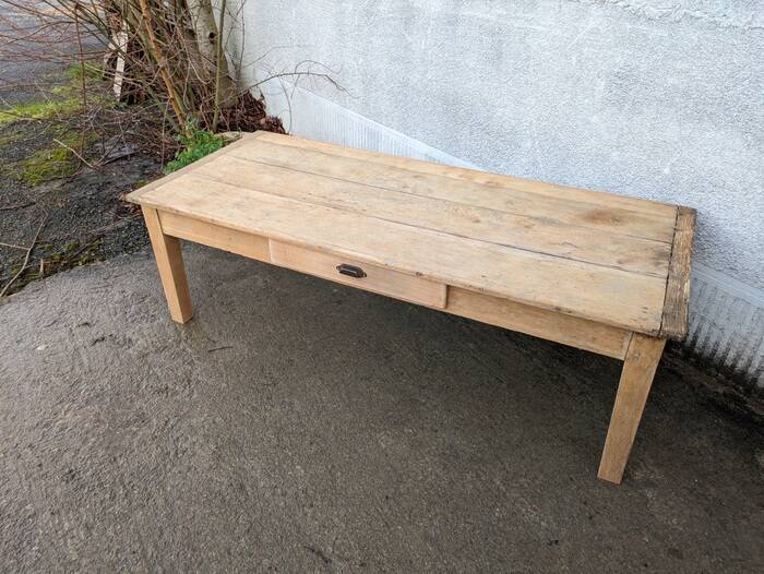 Coffee table, coffee farm table