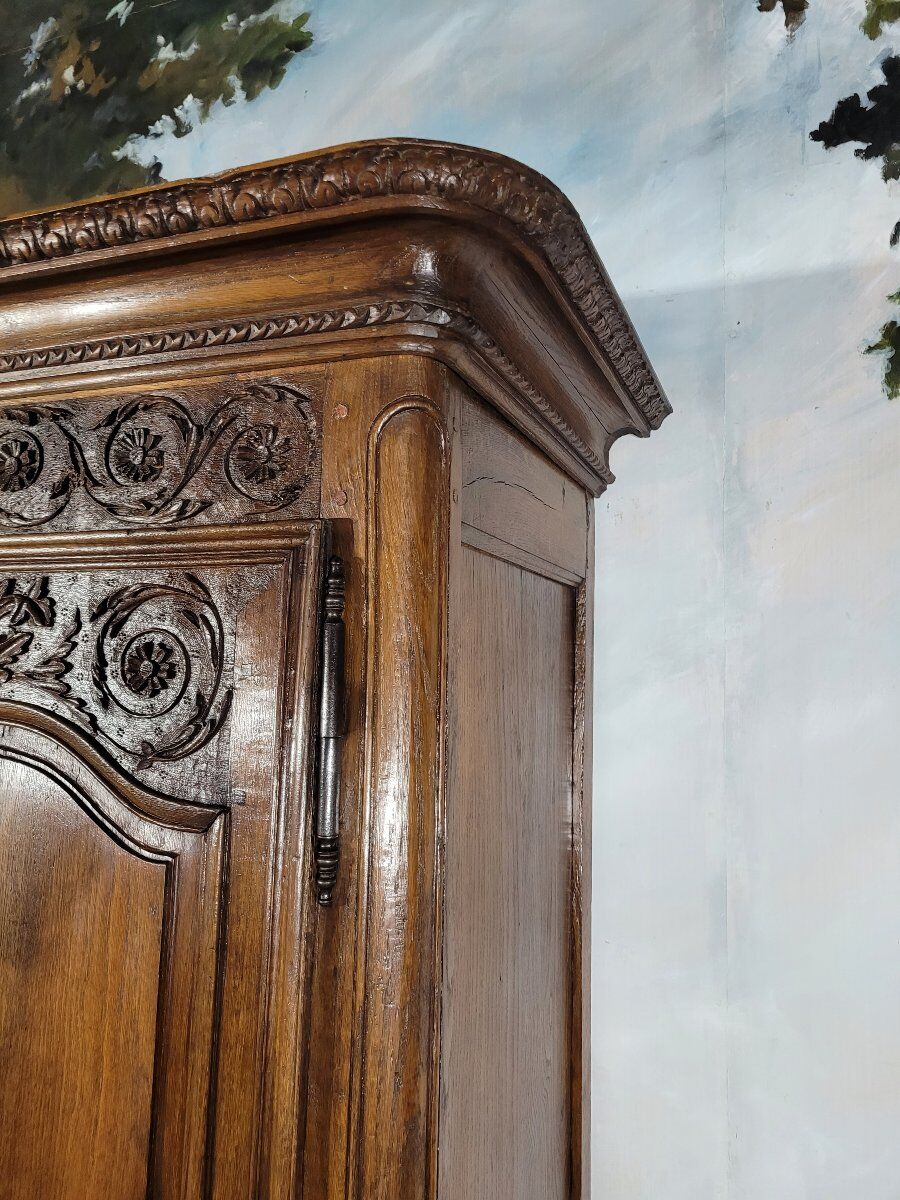 Armoire Louis XV en chêne