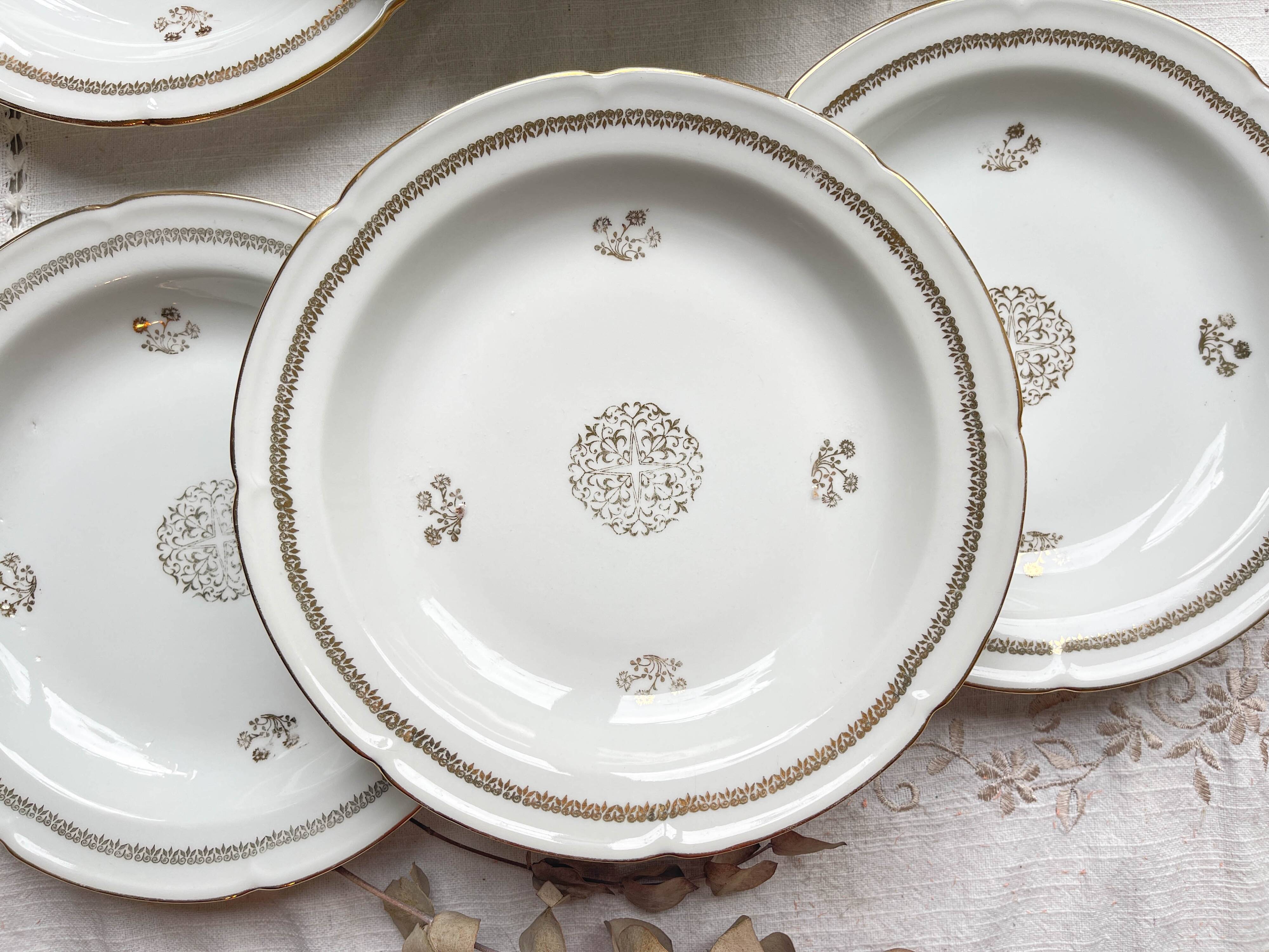 6 Assiettes creuses porcelaine vintage Française motif rosace dorées
