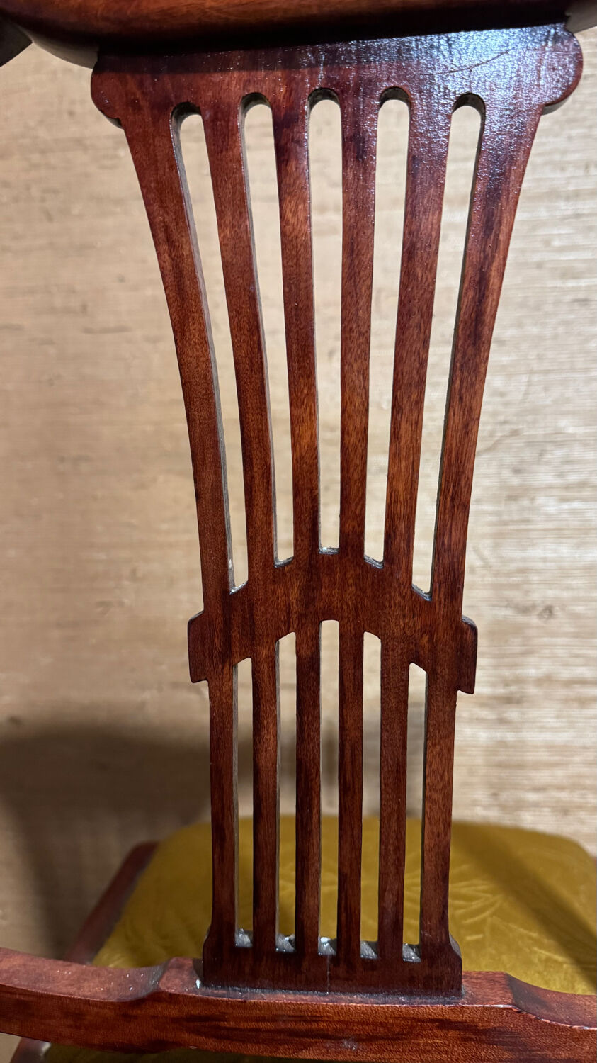 Vintage mahogany Lyre chair