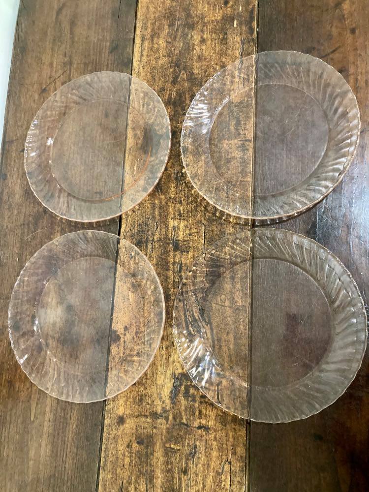 Lot 4 plates Arcoroc model Rosaline