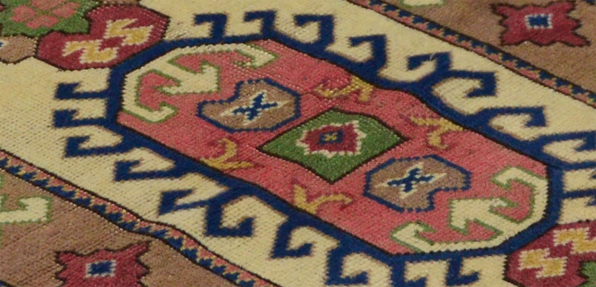 Anatolian handmade vintage rug 123 cm x 79 cm