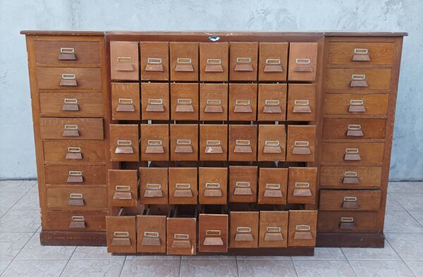 Meuble d'apothicaire de métier en sapin 53 tiroirs