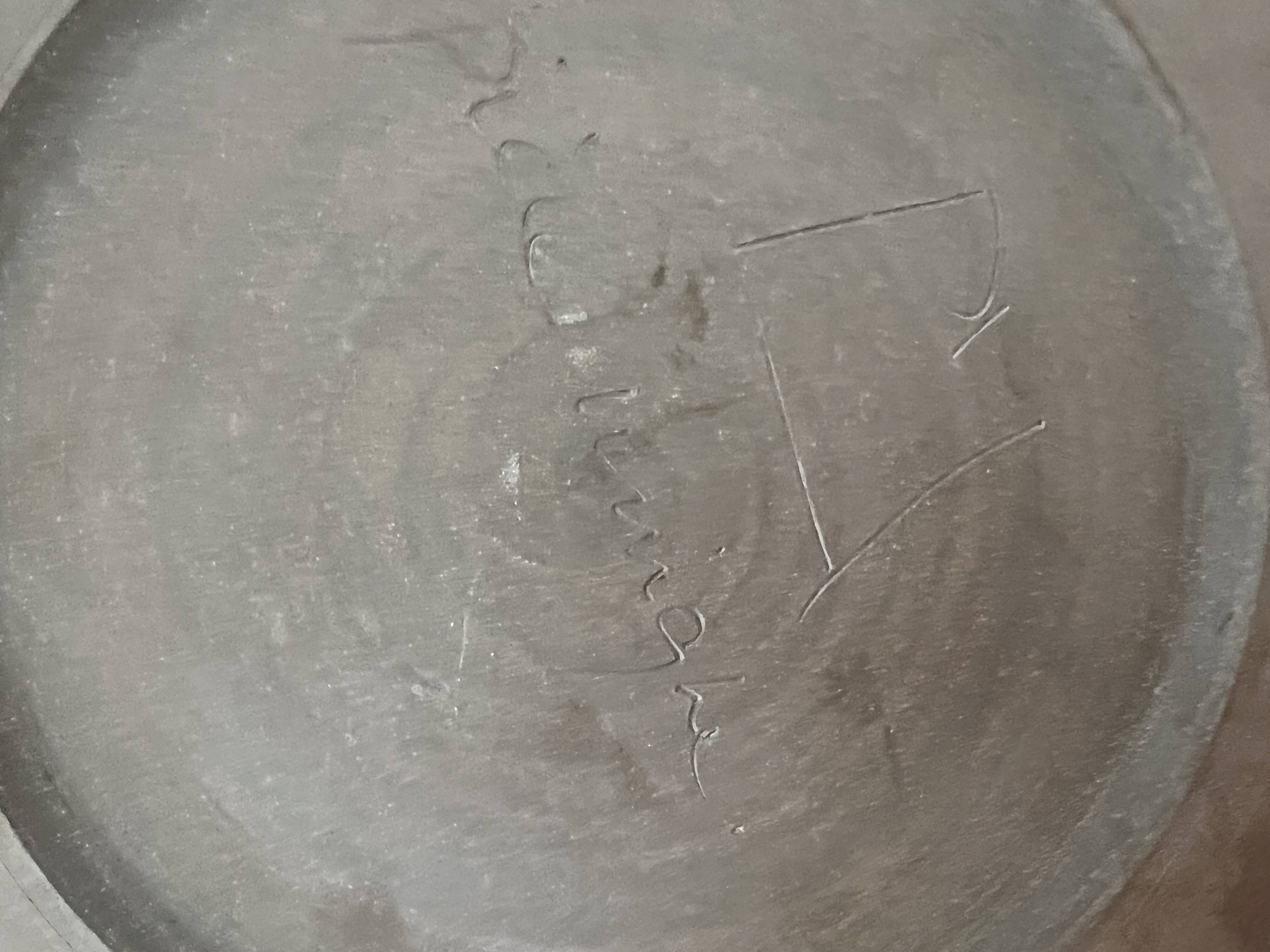 Grand plat en céramique émaillée fait main et signé PM, France 1970